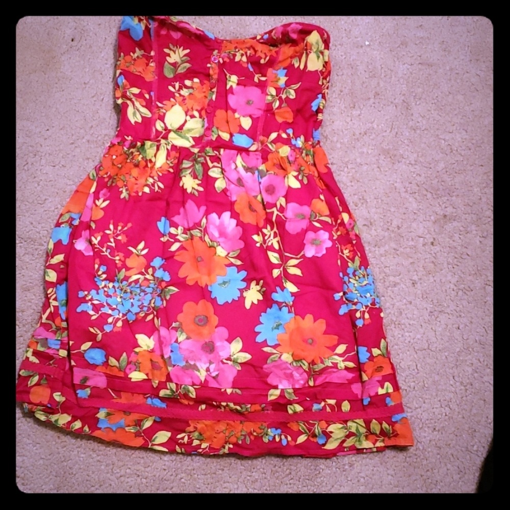 Strapless dress